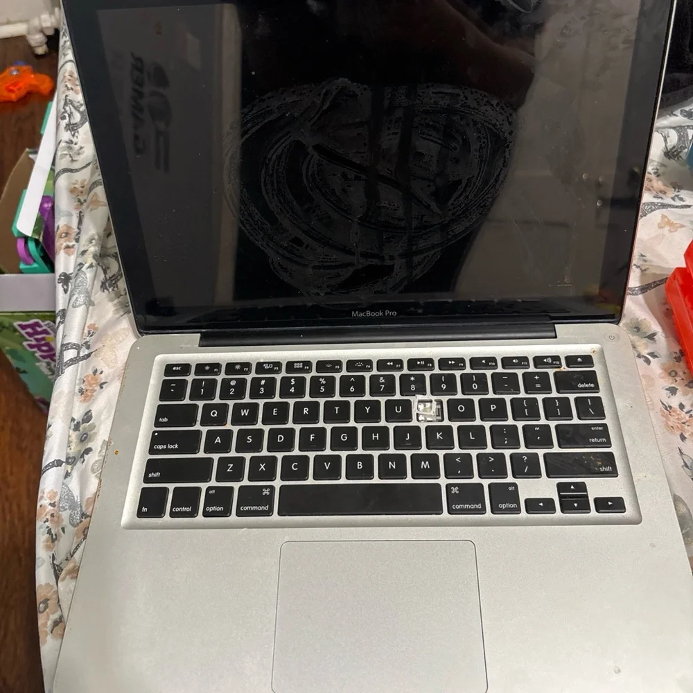 Apple MacBook Pro - Sleek Gray